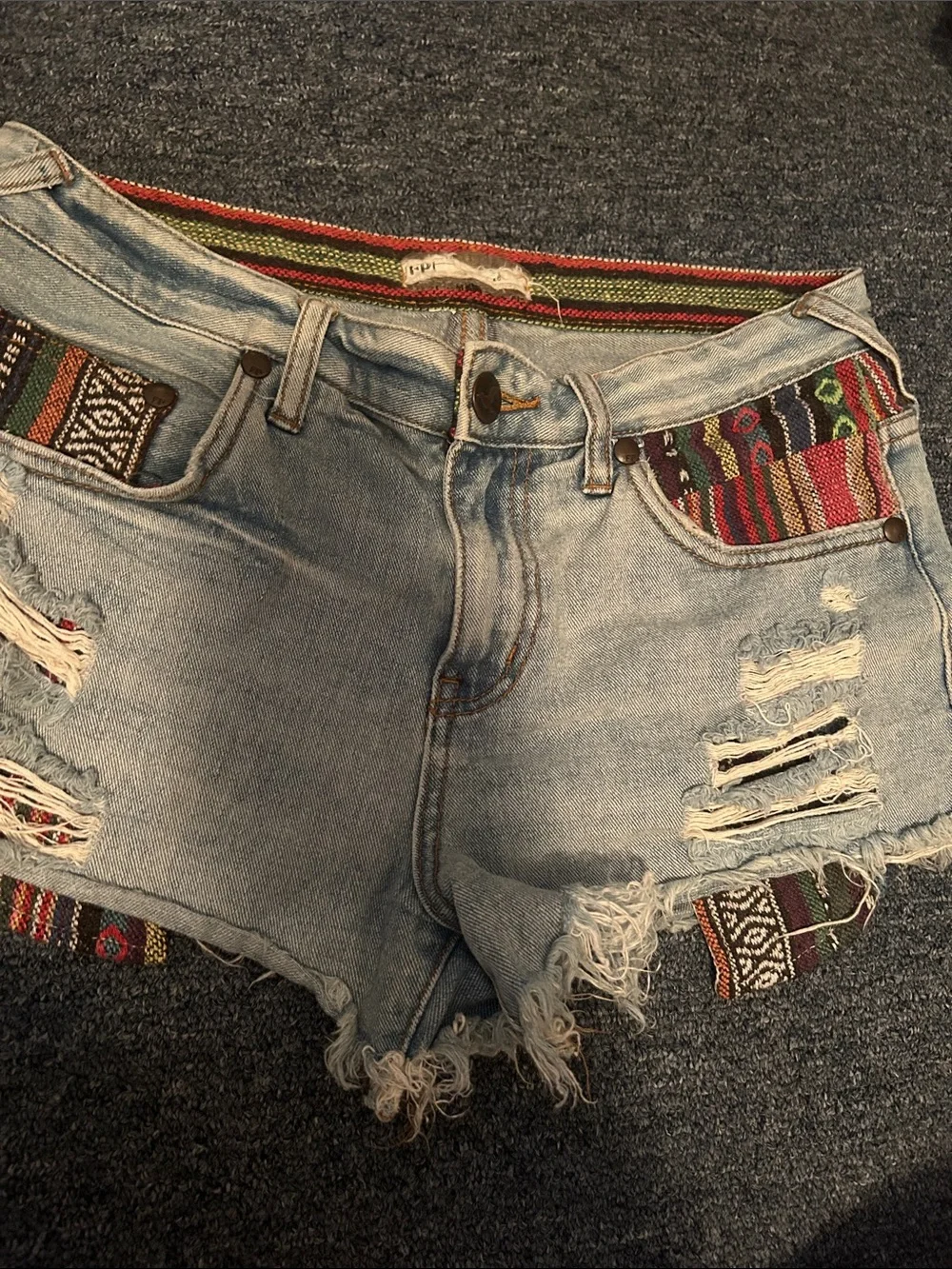 Free People FP Distressed Aztec Inset Denim Shorts Boho Festival Size 28